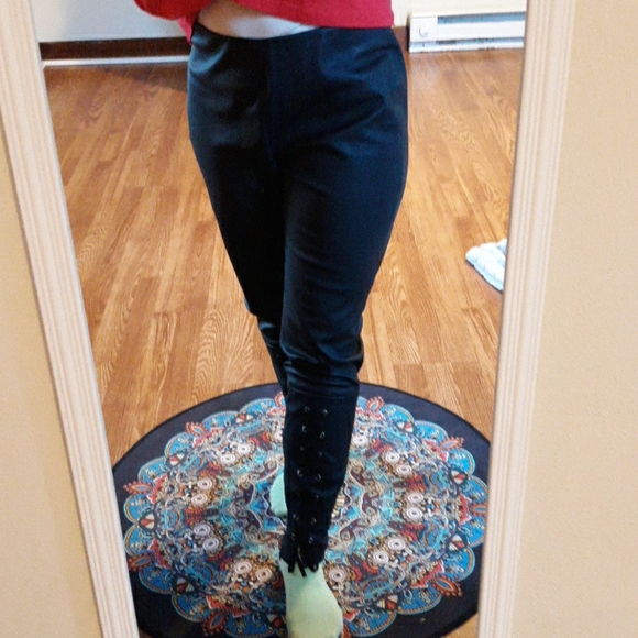 Zara black faux leather pants - Picture 2 of 6